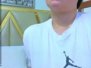 curvymaturee's Live Sex Cam Show