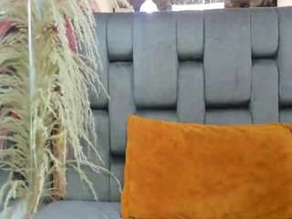 le modèle jessy-cortes est en webcam porno dans un show sur le site camsoda, il possède les tags suivants: anal,role play,massage,naked,nature,oil,orgasm,pantyhose,public,pussy,sexy,lovense,shaved,shaved pussy,spank,squirt,squirter,tattoos,teen 18,toys