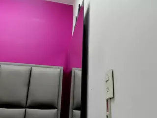 JESSY-CORTES's Live Sex Cam Show