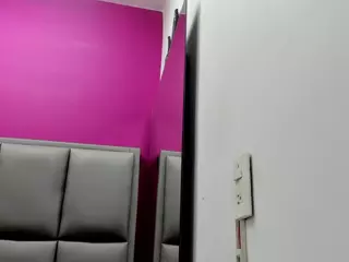 JESSY-CORTES's Live Sex Cam Show