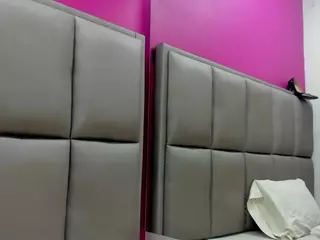 JESSY-CORTES's Live Sex Cam Show