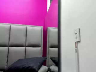 JESSY-CORTES's Live Sex Cam Show