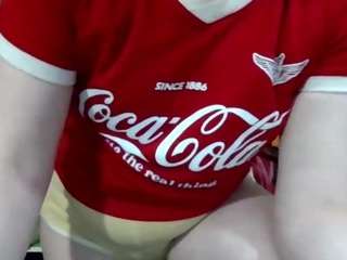 average-girl Live Webcam on CamSoda