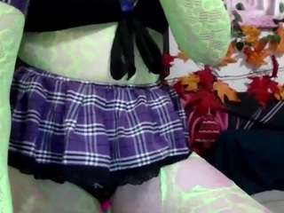 Live Sex Chat with average-girl (@average-girl)