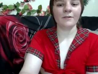 average-girl's CamSoda show and profile