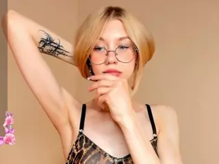 Doris's Live Sex Cam Show