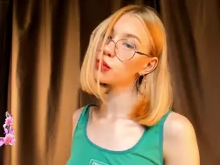 Doris's Live Sex Cam Show