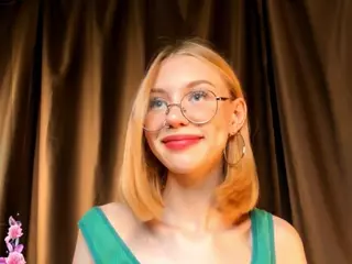 Doris's Live Sex Cam Show