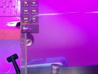 oliviahalley's CamSoda show and profile