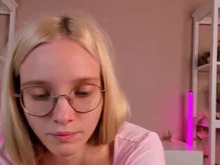 afragane's CamSoda show and profile