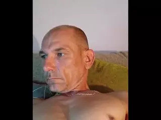 DavAssF's Live Sex Cam Show