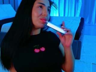 evanew's CamSoda show and profile