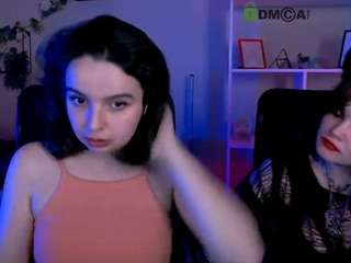 karla-pink