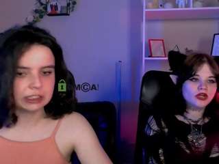 karla-pink