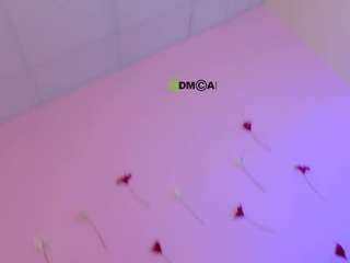 karla-pink