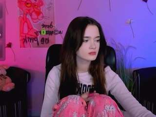karla-pink
