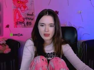 karla-pink