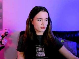 karla-pink