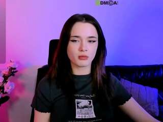 karla-pink