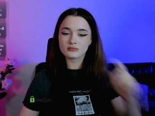 karla-pink