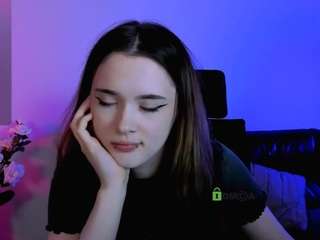 karla-pink