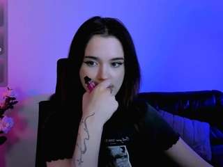 karla-pink