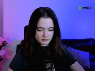karla-pink