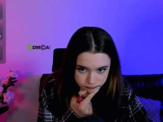 karla-pink