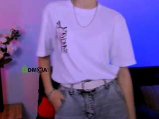 karla-pink