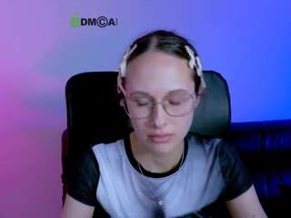 karla-pink