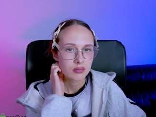 karla-pink