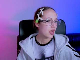 karla-pink