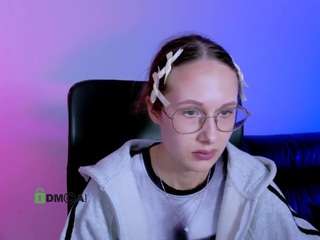 karla-pink