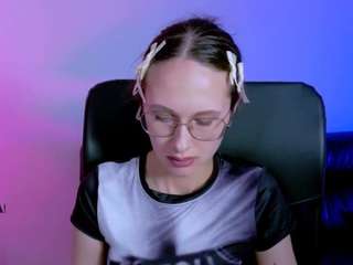 karla-pink