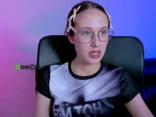 karla-pink