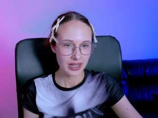 karla-pink