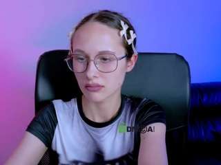 karla-pink