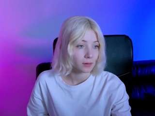 karla-pink