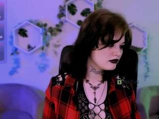 karla-pink