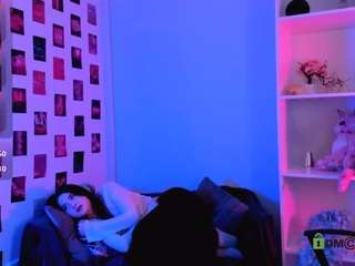 karla-pink