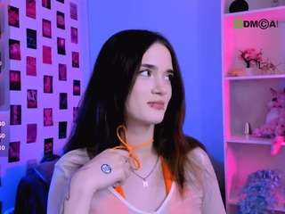 karla-pink