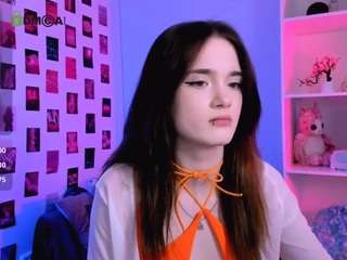 karla-pink