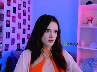 karla-pink