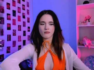 karla-pink