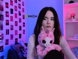 karla-pink