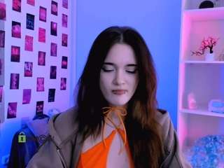 karla-pink