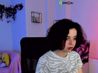 karla-pink