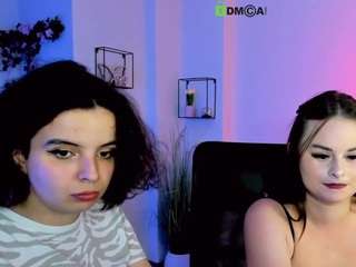 karla-pink