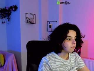 karla-pink