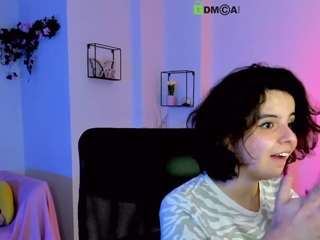 karla-pink